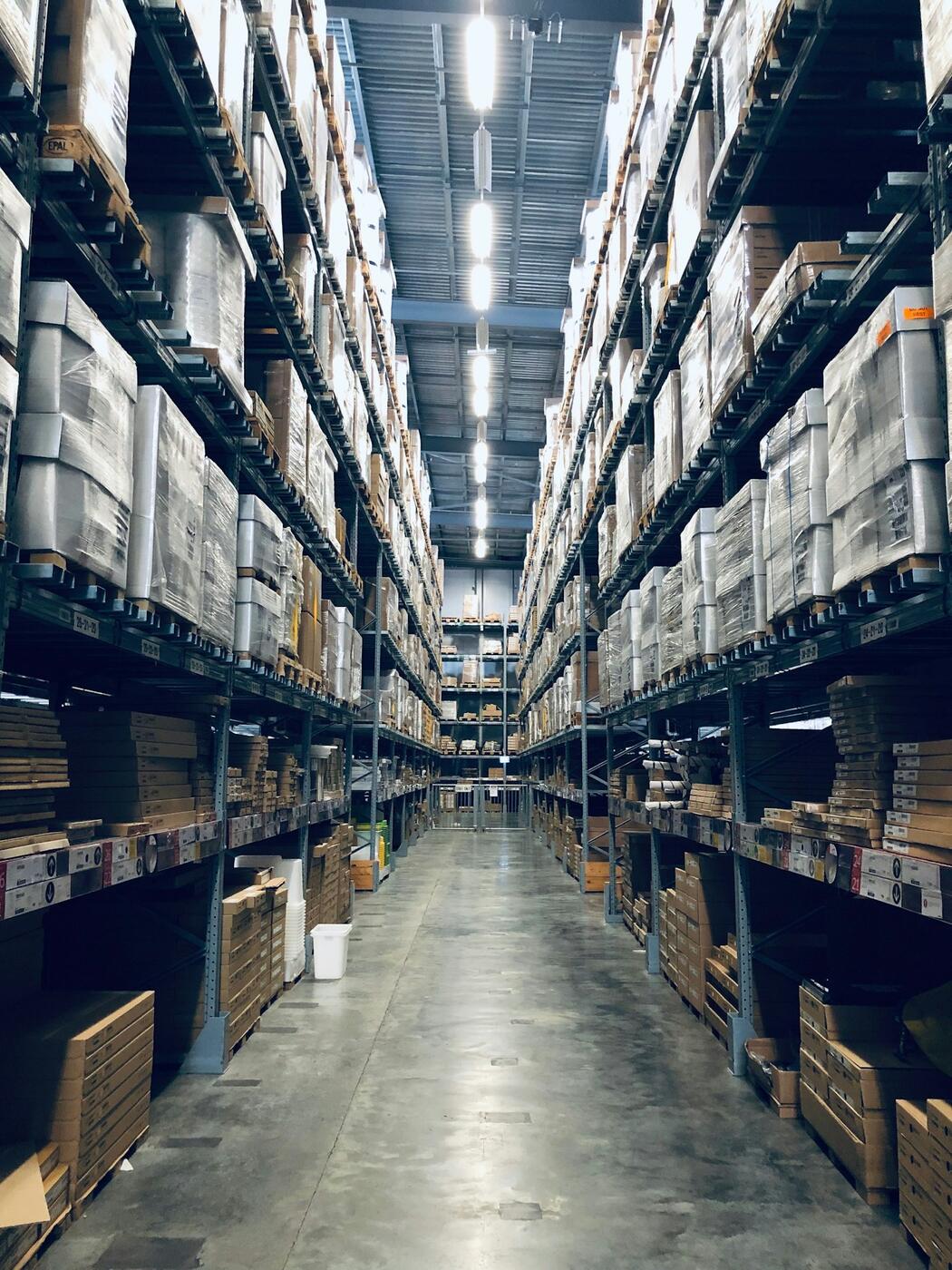 Industrial logistics warehouse, Reach softlanding services